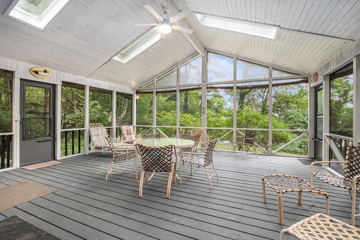 Interior, Sun Room, Wood Texture Flooring