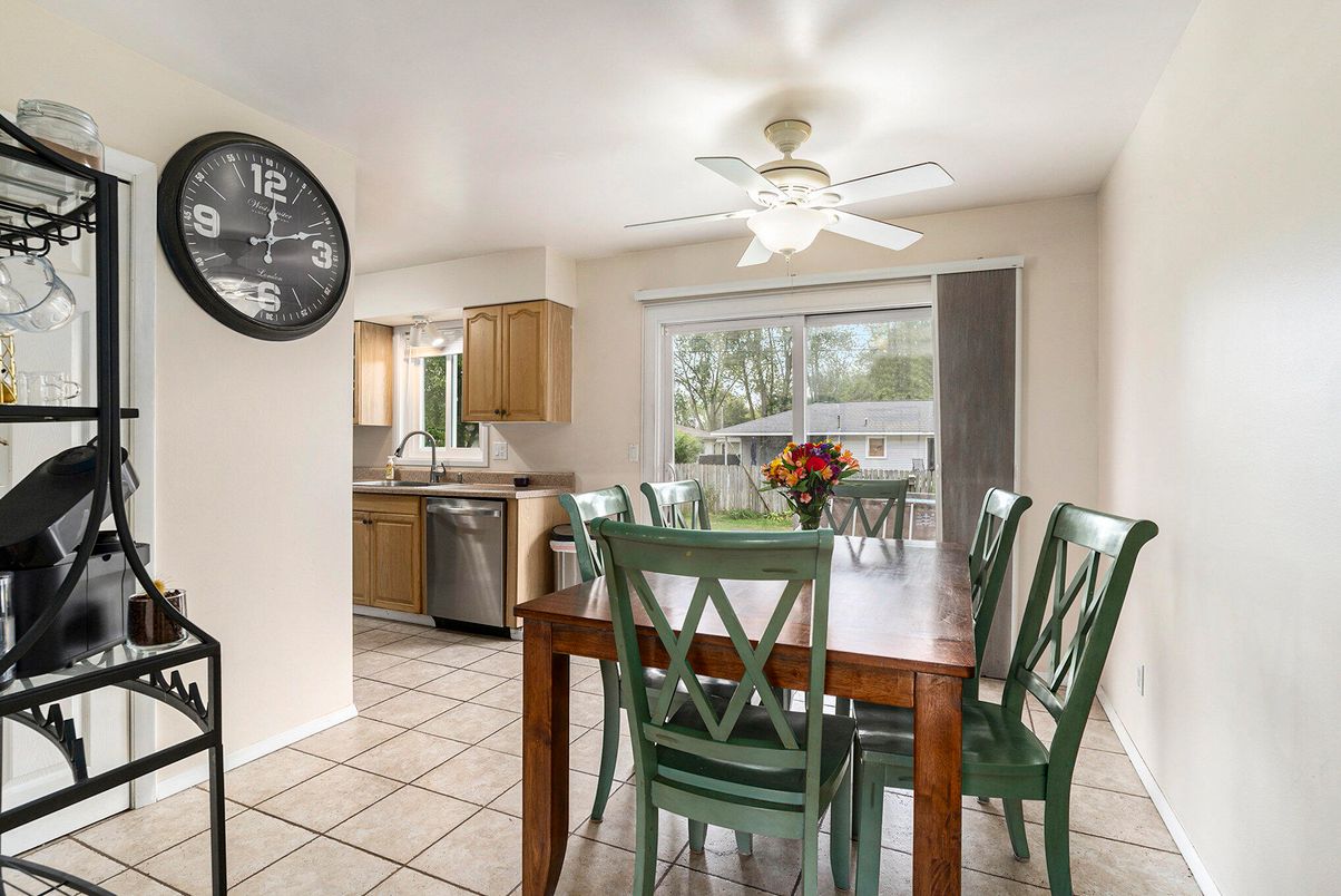 Dining room, Interior, Kitchen