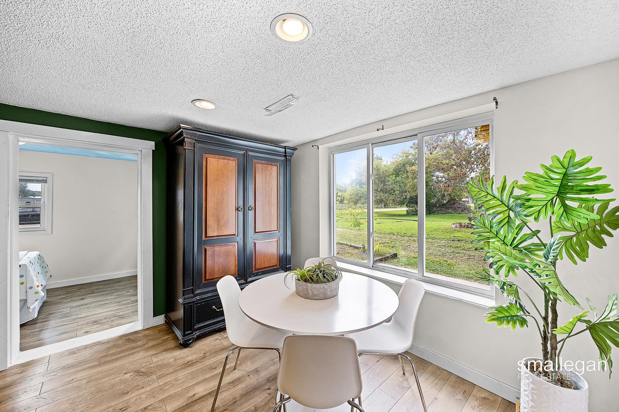 Dining room, Interior, Recessed Lighting, Wood Texture Flooring