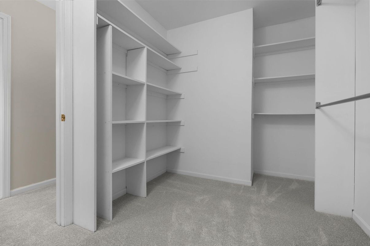 Interior, Walk-in Closets