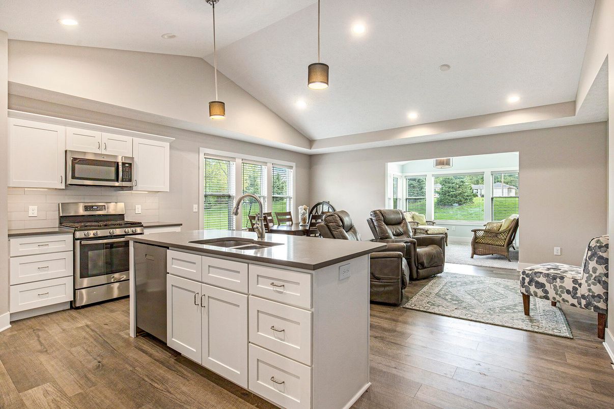 Interior, Kitchen, Living room, Pendant Lights, Recessed Lighting, Stainless Steel Appliances, Wood Texture Flooring