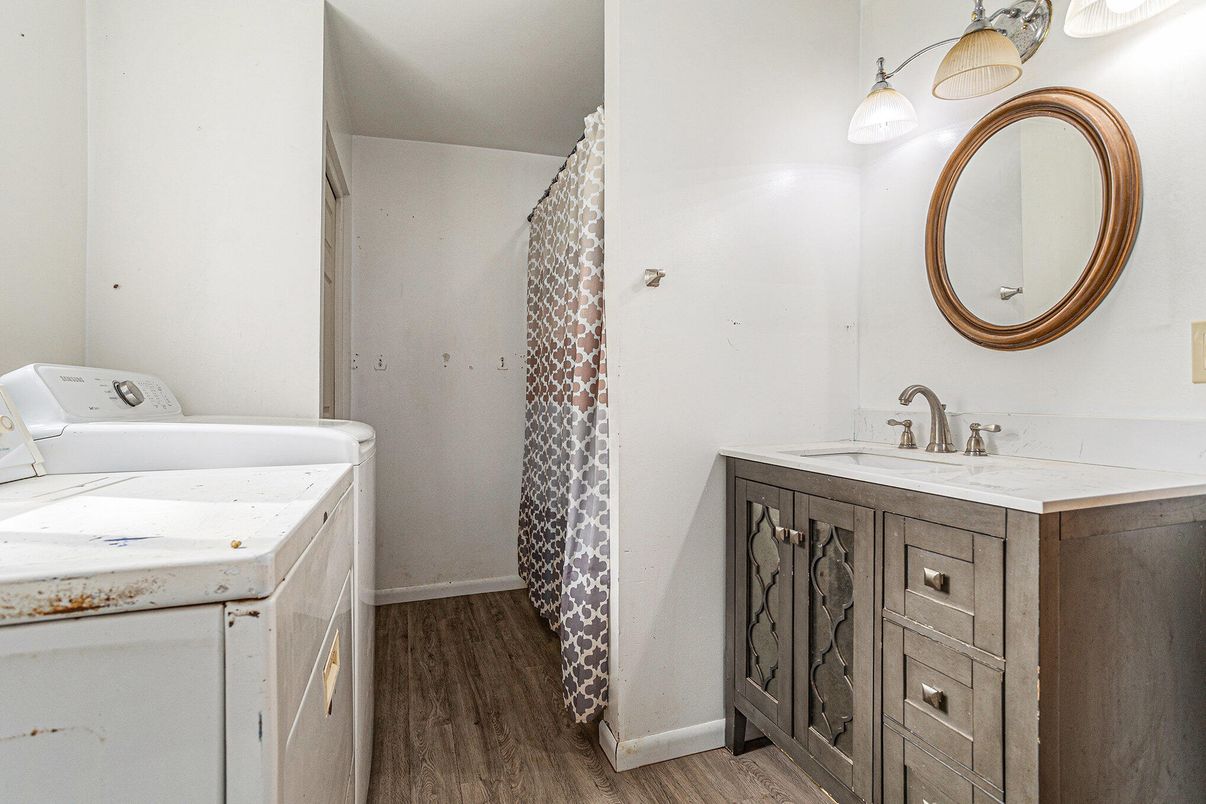 Bathroom, Interior, Washer, Wood Texture Flooring
