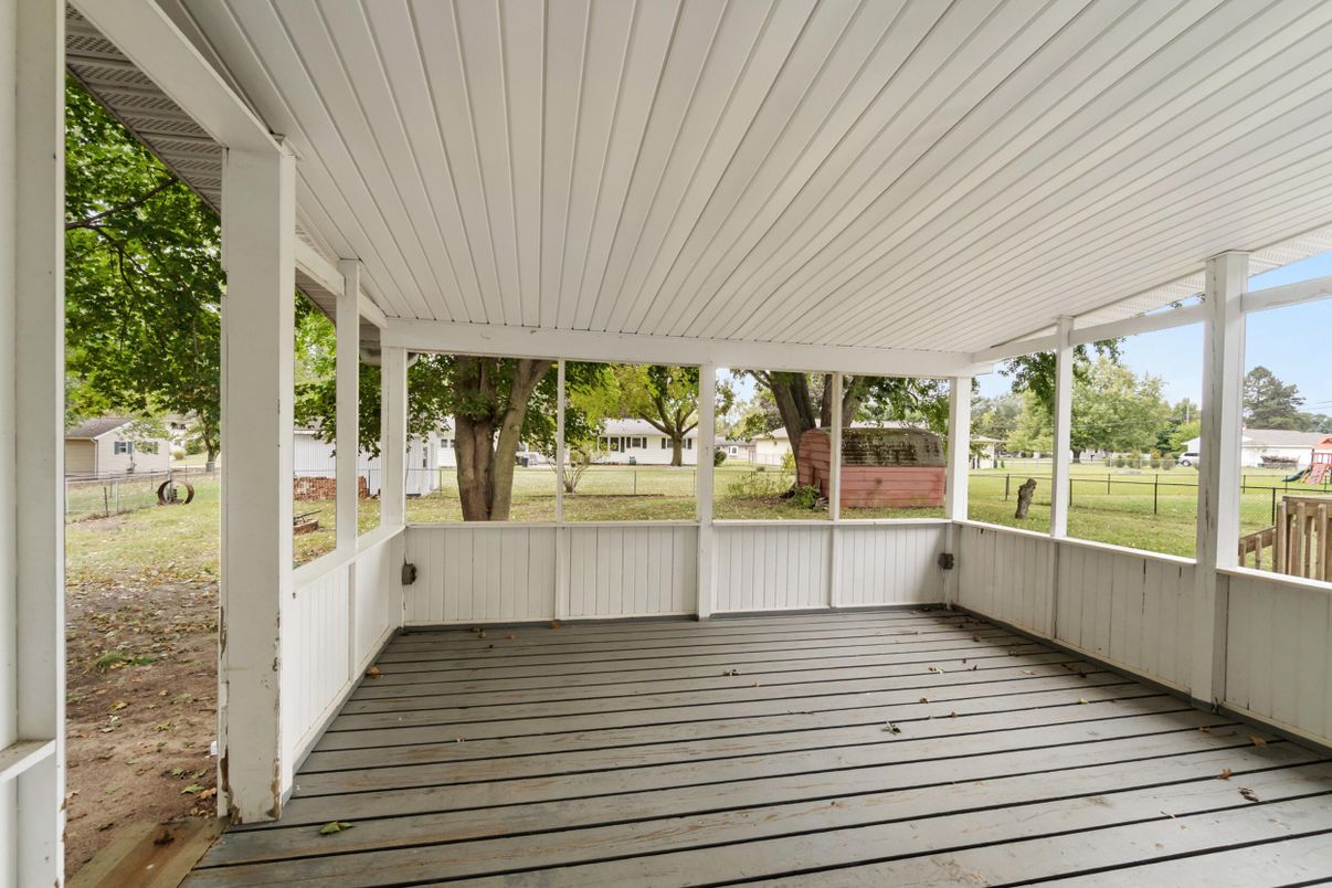 Interior, Sun Room, Wood Texture Flooring