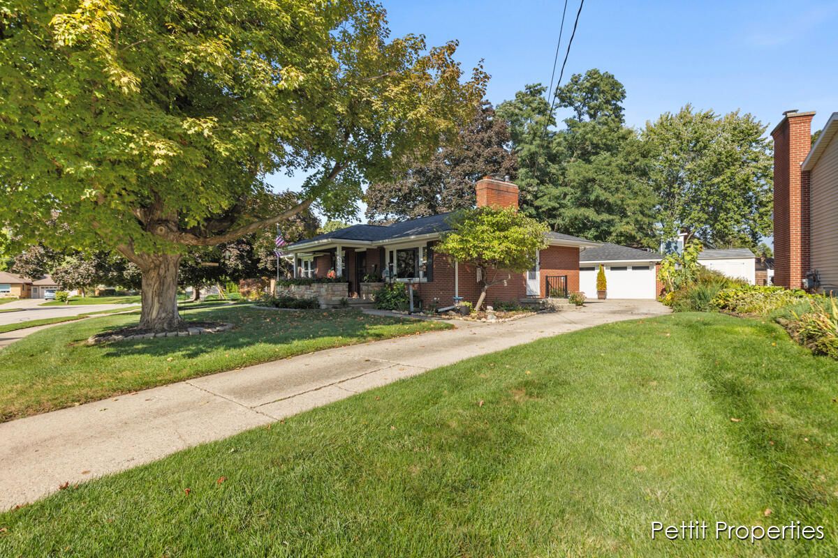 Attached, Backyard, Detached Garage, Exterior, Facade, Brick Facade, None