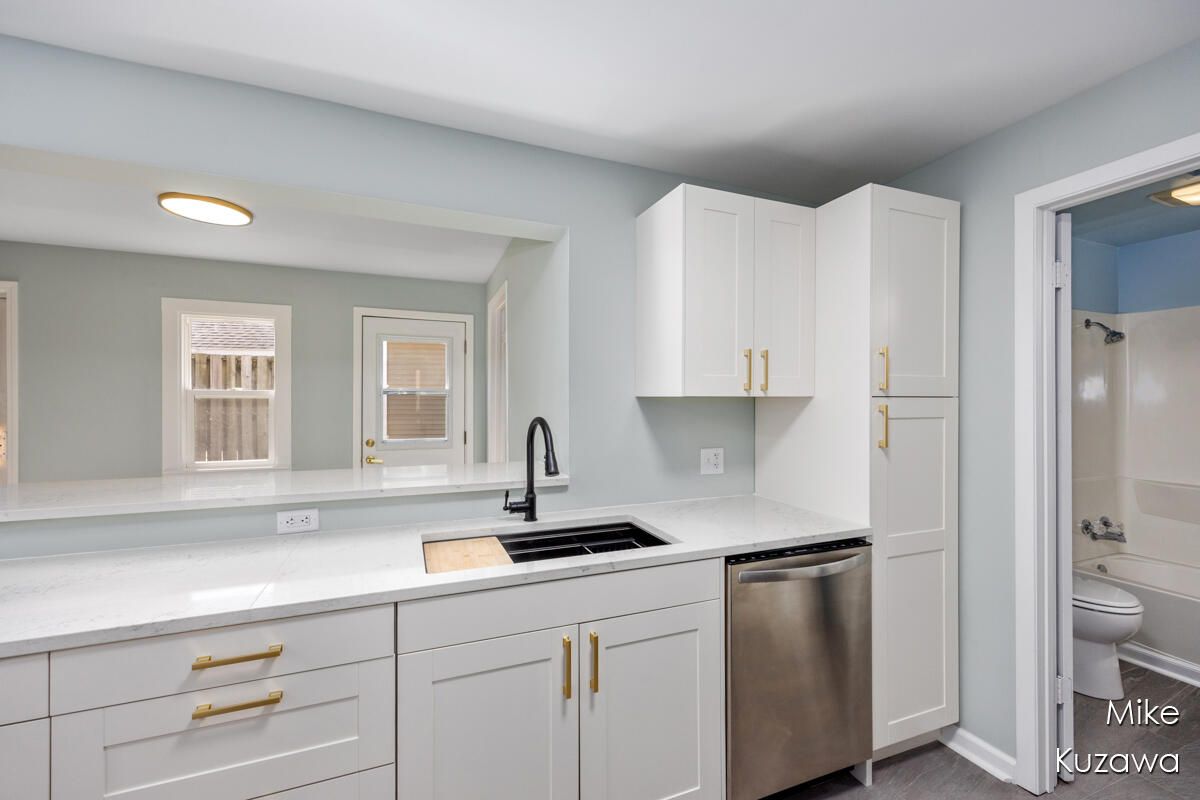 Interior, Kitchen, Recessed Lighting