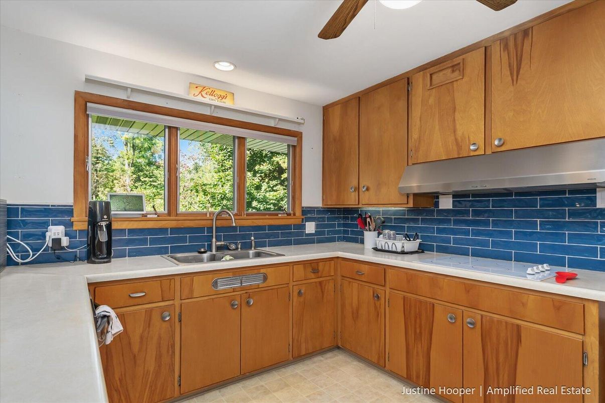 Interior, Kitchen, Recessed Lighting
