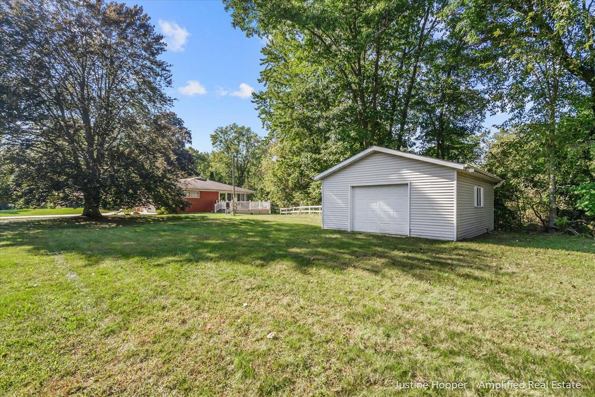 Backyard, Detached Garage, Exterior