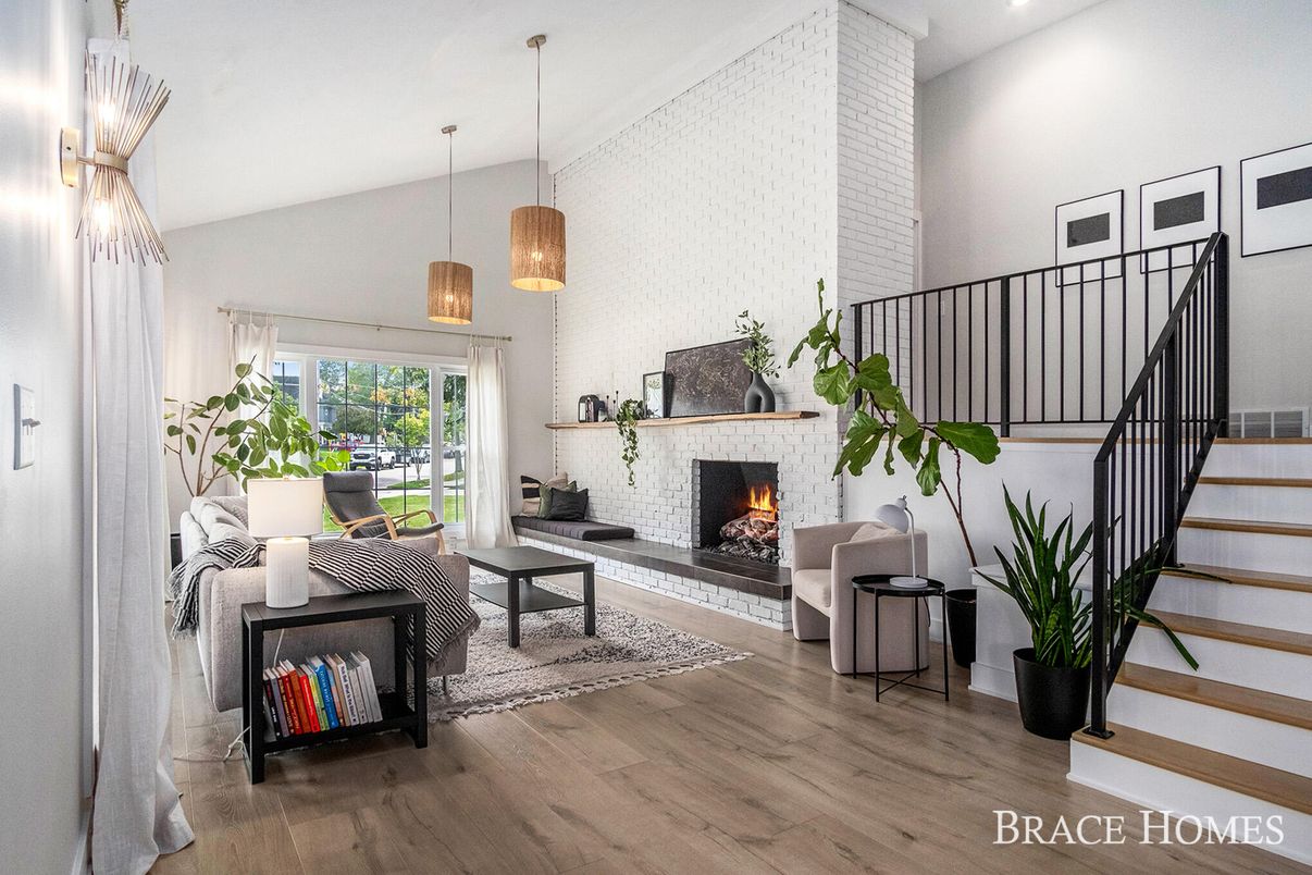 Fireplace, Interior, Living room, Pendant Lights, Recessed Lighting, Wood Texture Flooring