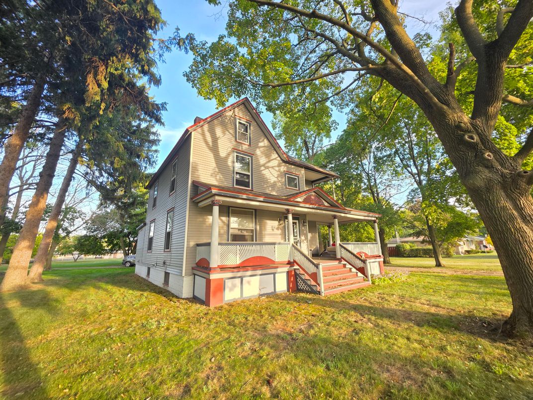 Backyard, Exterior, Outdoor Kitchen