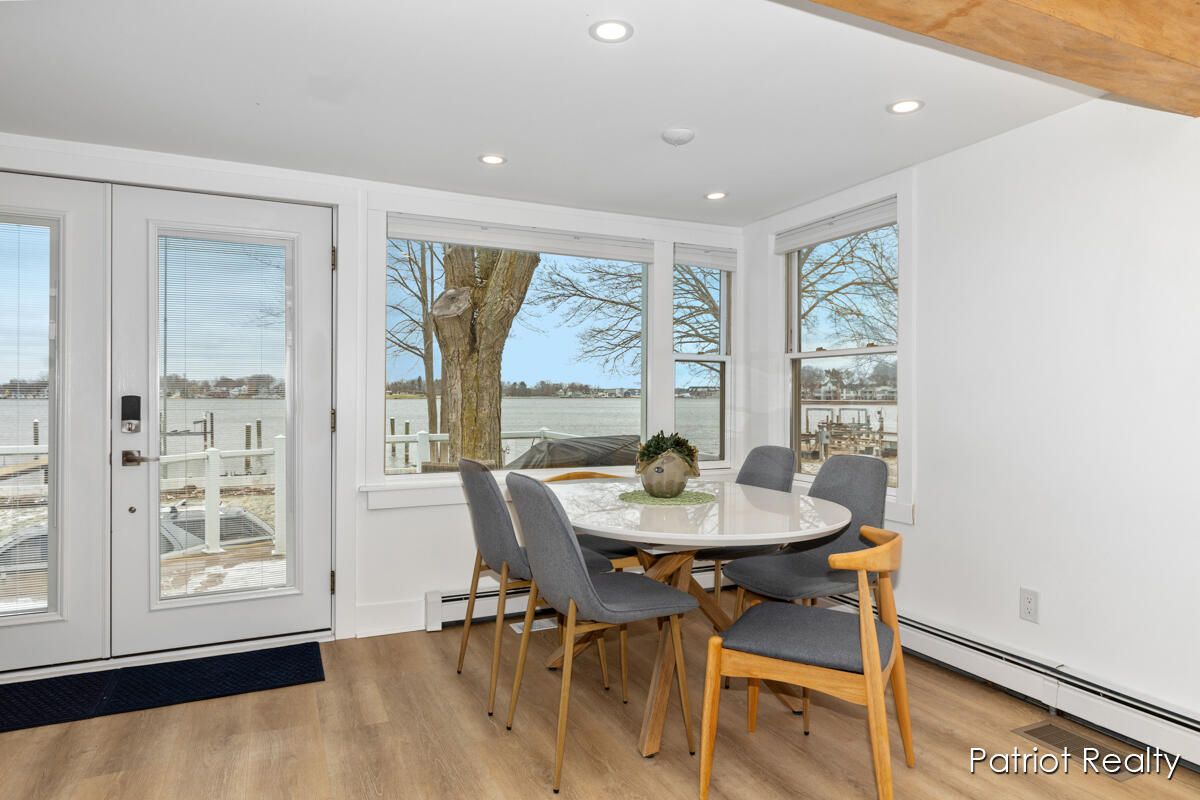 Dining room, Interior, Recessed Lighting, Water, Wood Texture Flooring