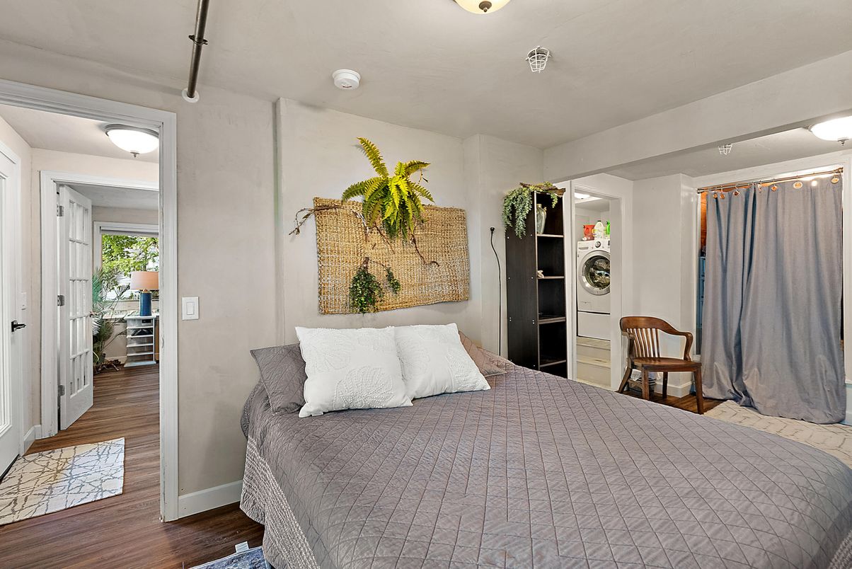 Bedroom, Interior, Wood Texture Flooring
