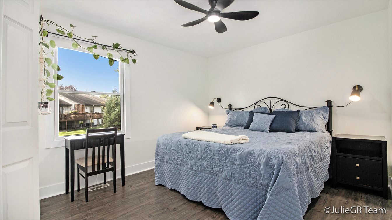 Bedroom, Interior, Wood Texture Flooring