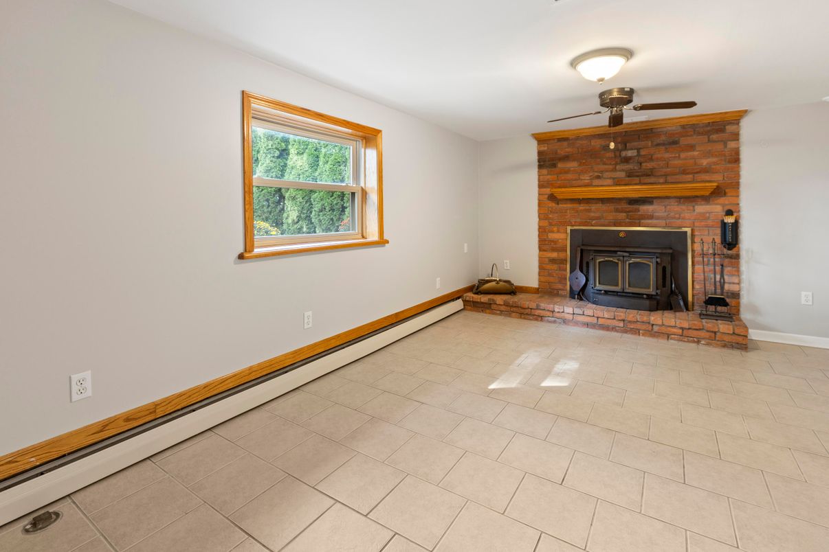 Empty room, Fireplace, Interior