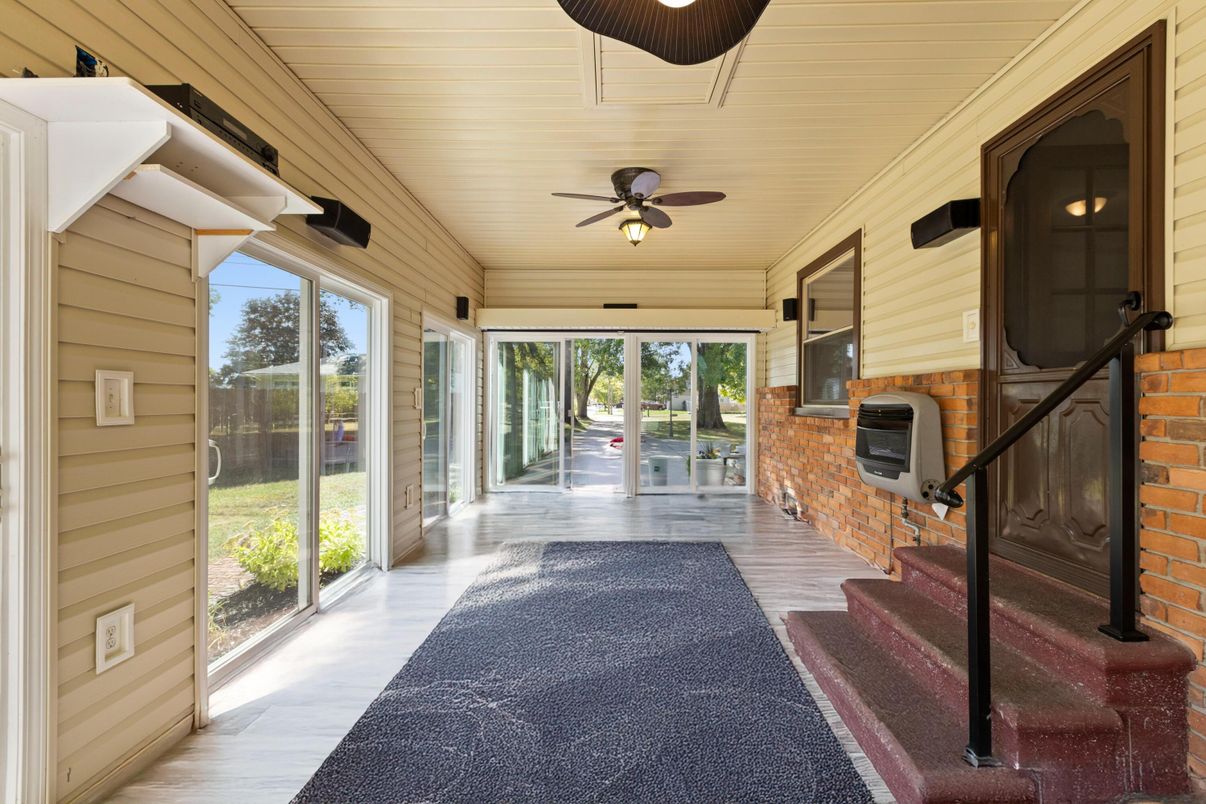 Fireplace, Interior, Sun Room