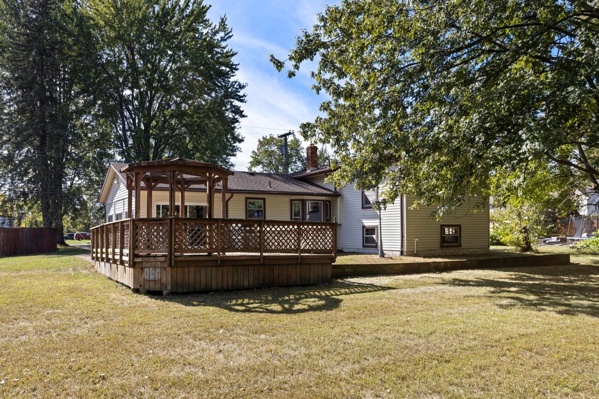 Backyard, Exterior, Hot Tub