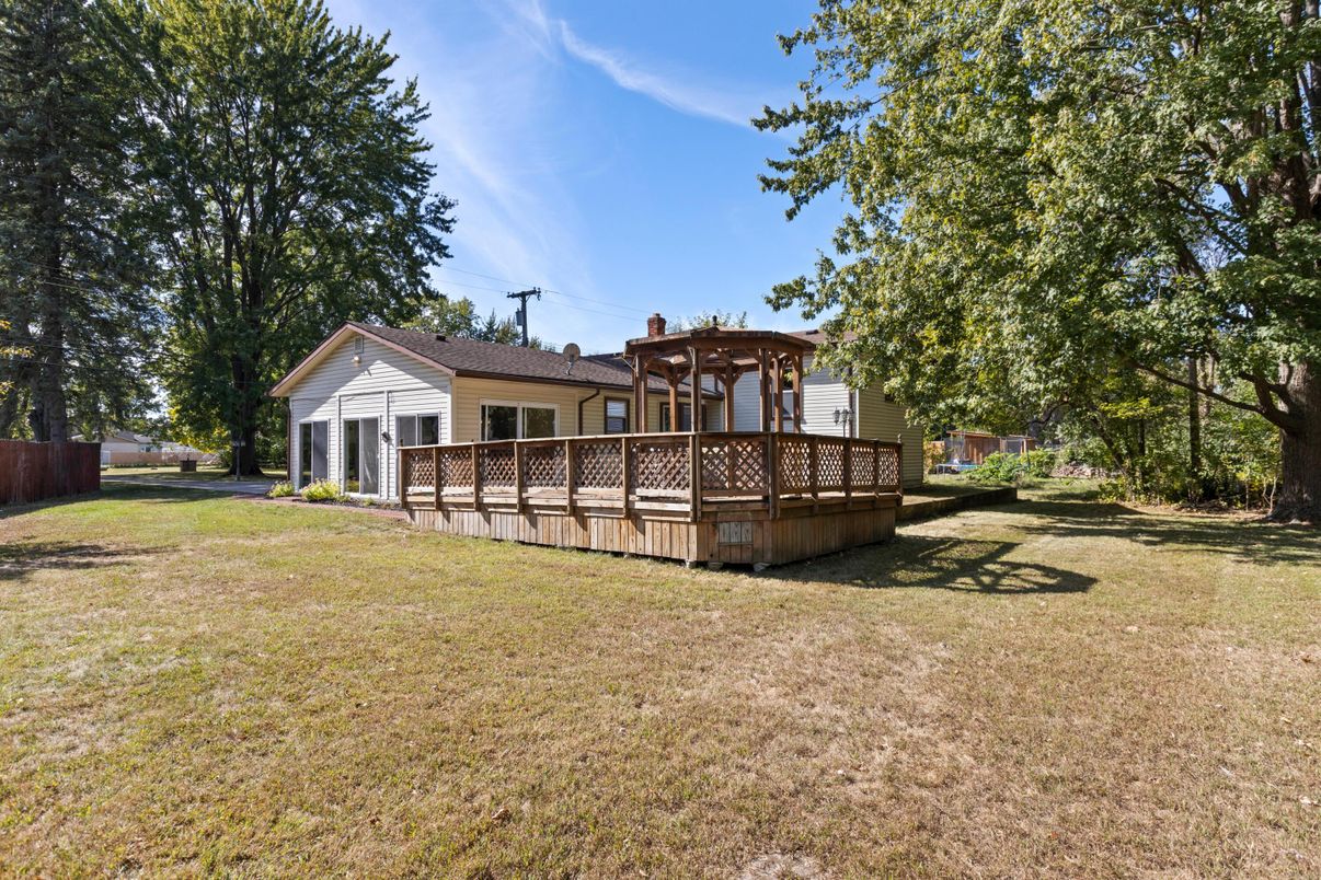Backyard, Exterior, Hot Tub