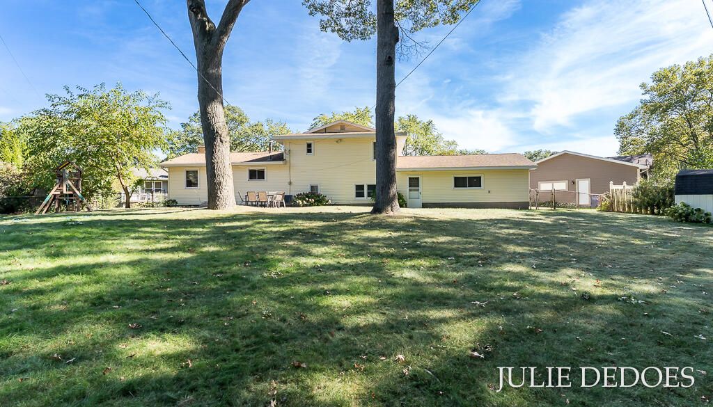 Backyard, Exterior, Playground