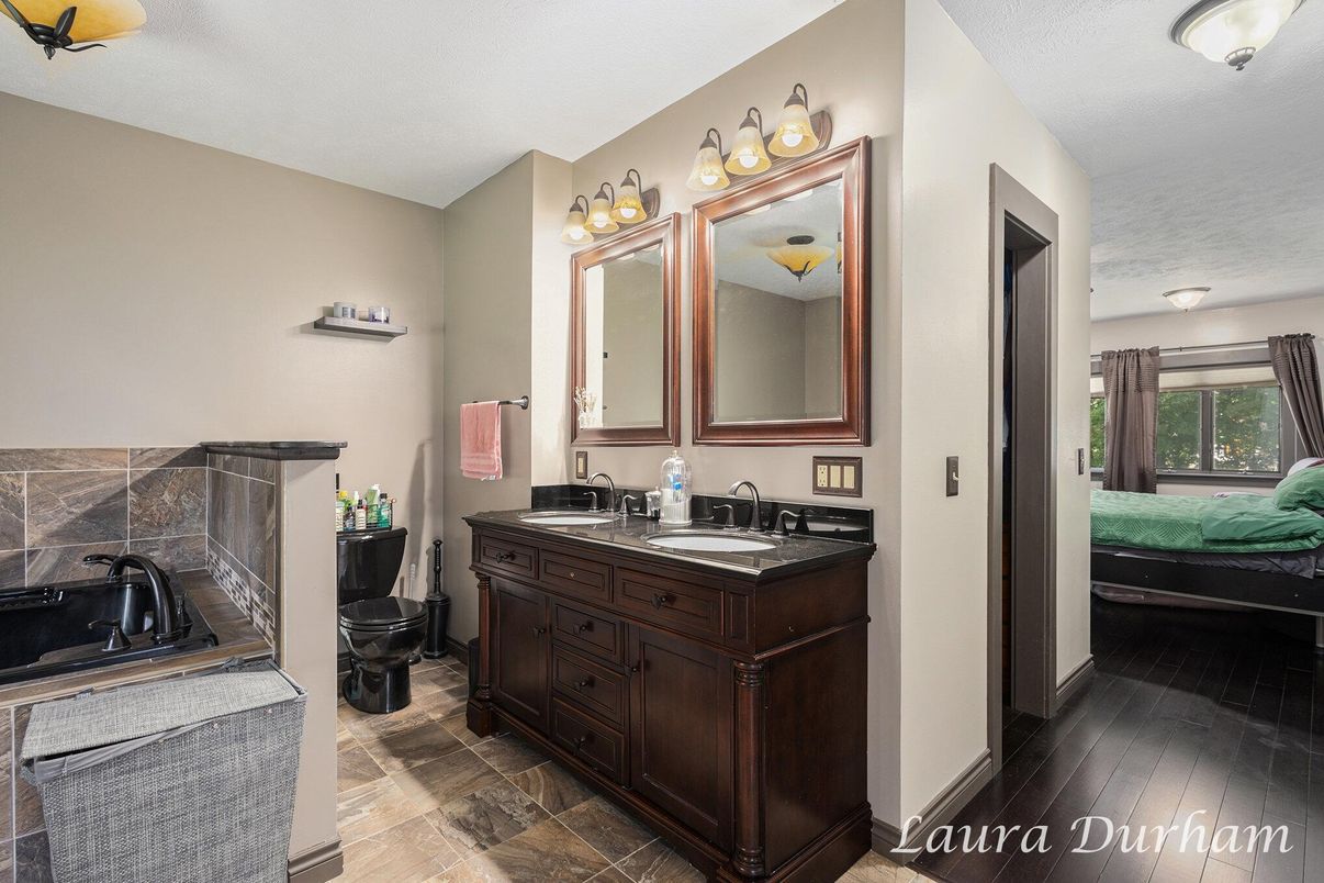 Bathroom, Dual Sink Vanities, Interior