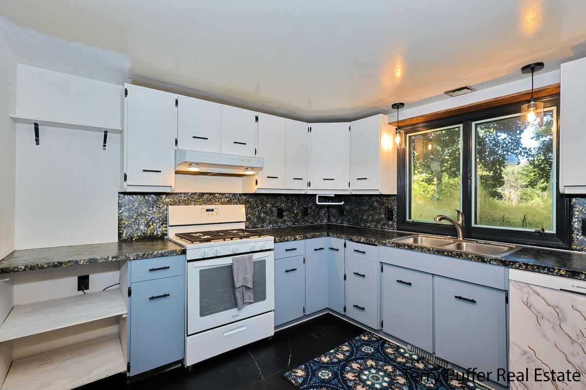 Interior, Kitchen, Pendant Lights