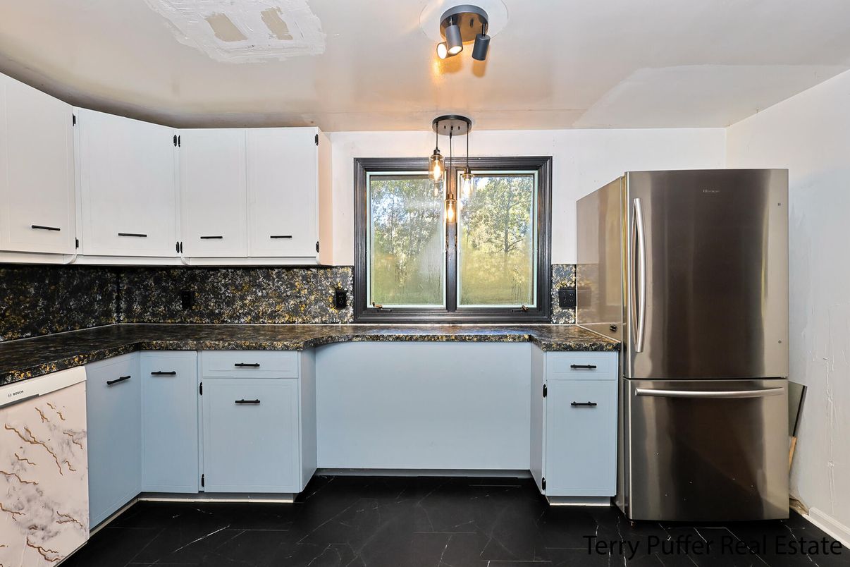 Interior, Kitchen, Pendant Lights