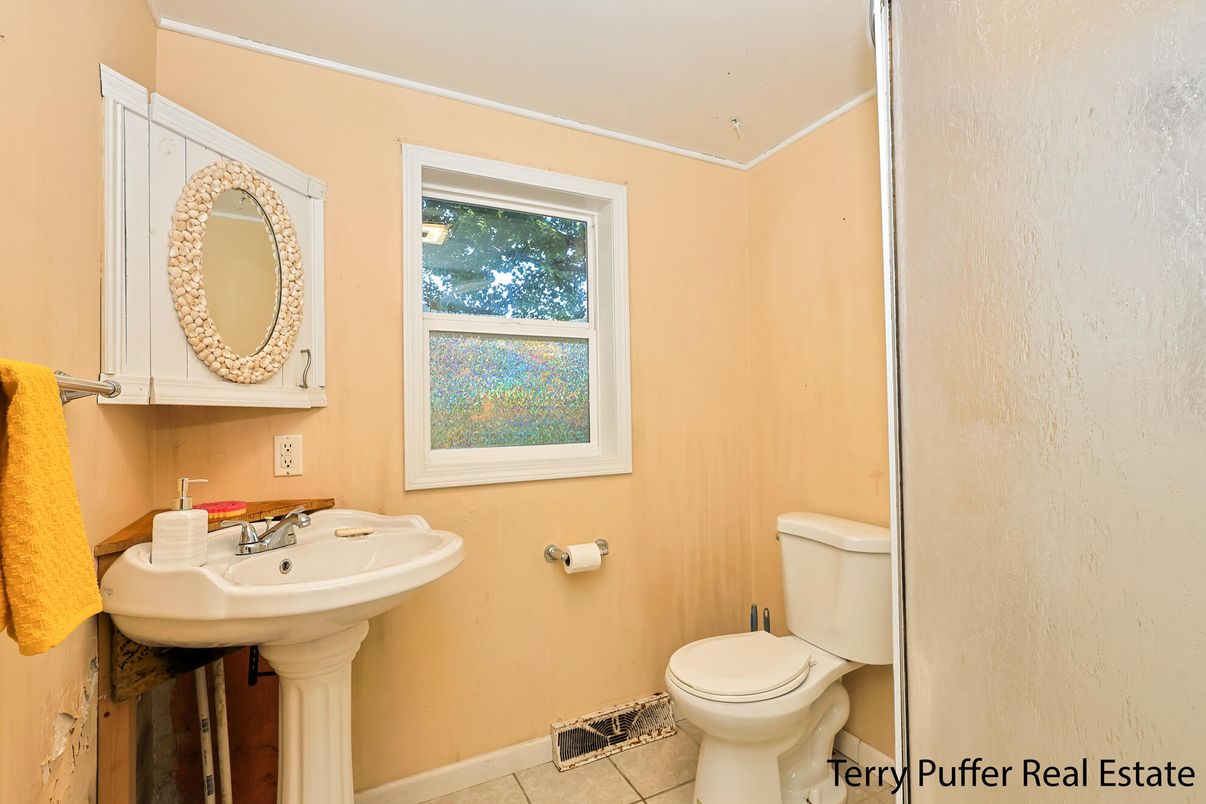 Bathroom, Interior
