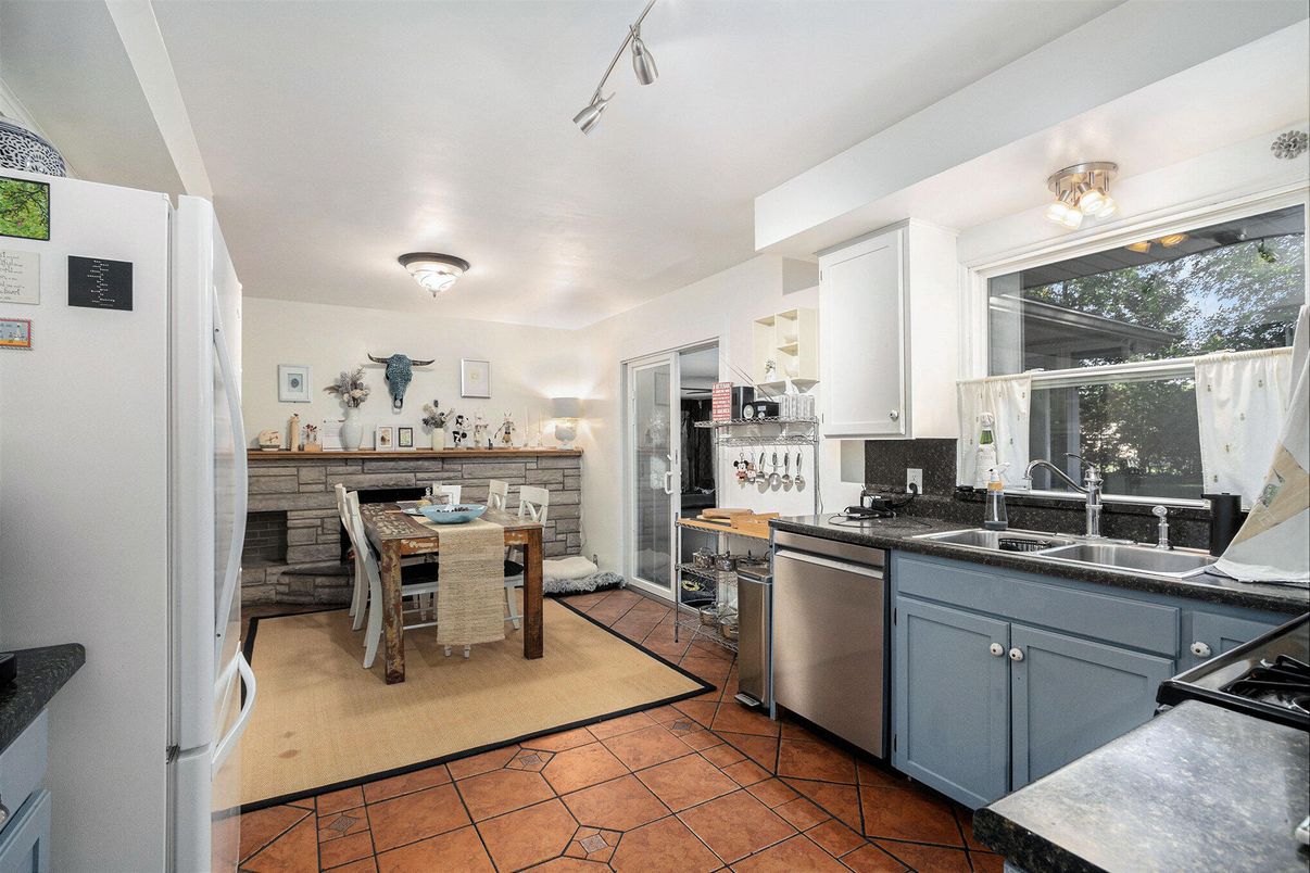 Dining room, Interior, Kitchen