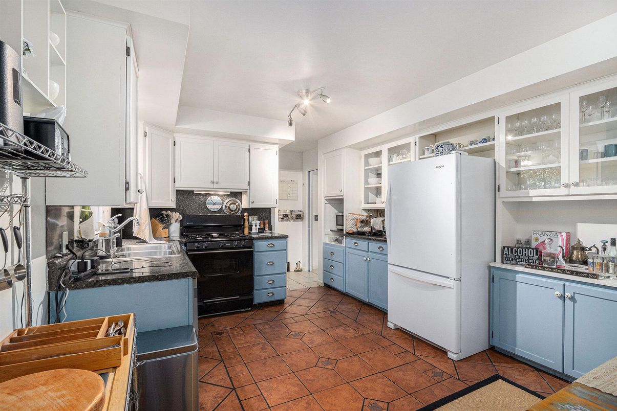Interior, Kitchen