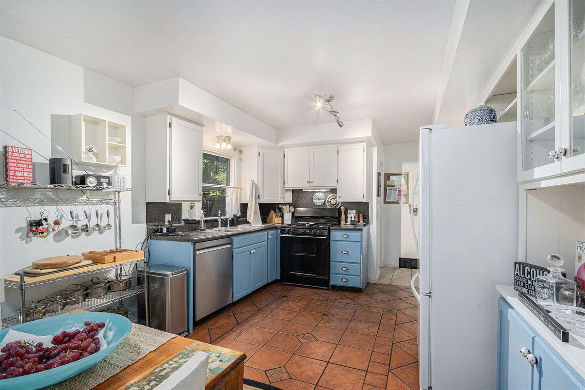 Dining room, Interior, Kitchen