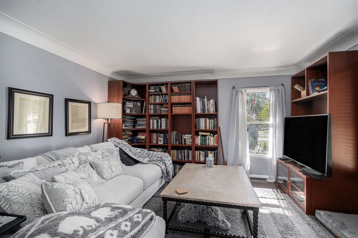 Interior, Living room
