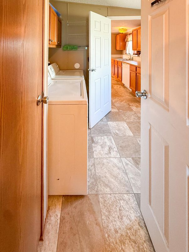 Interior, Washer