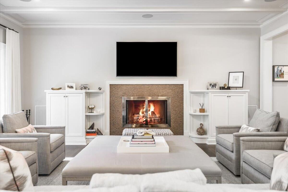 Fireplace, Interior, Living room, Recessed Lighting