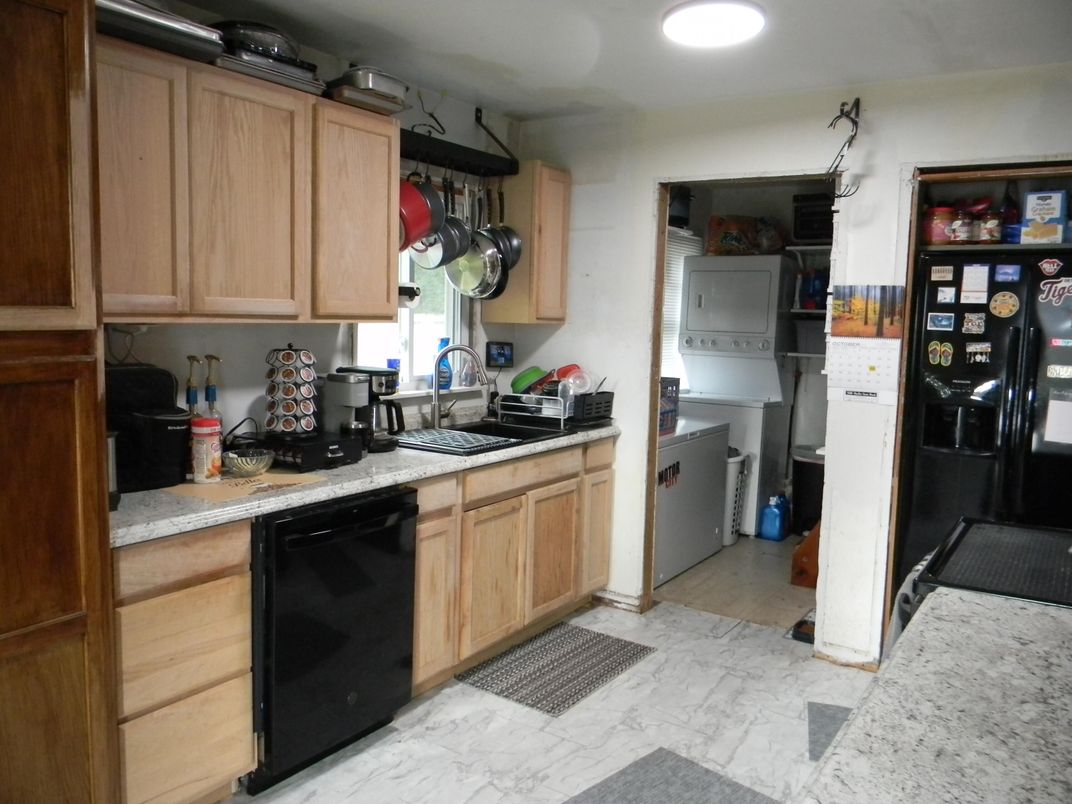 Interior, Kitchen, Marble, Recessed Lighting, Washer