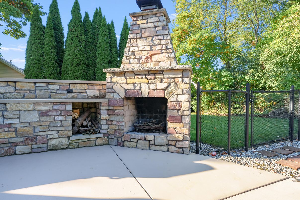 Exterior, Fireplace