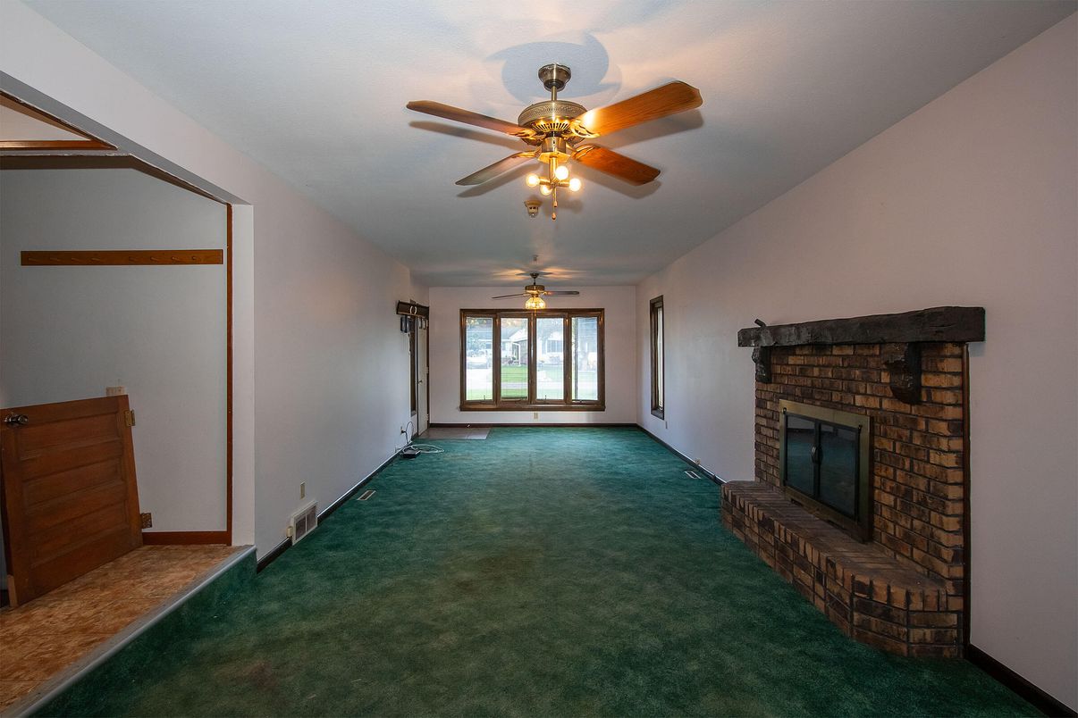 Empty room, Fireplace, Interior
