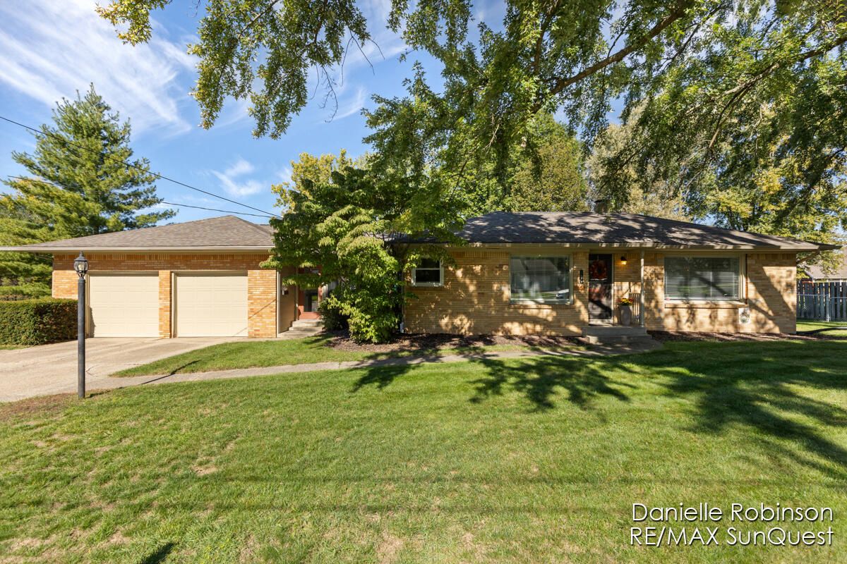 Attached, Backyard, Exterior, Facade, Ranch
