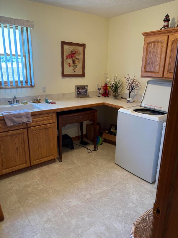 Interior, Washer
