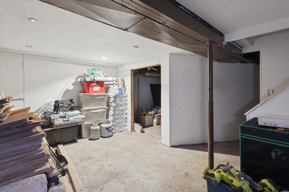 Interior, Recessed Lighting