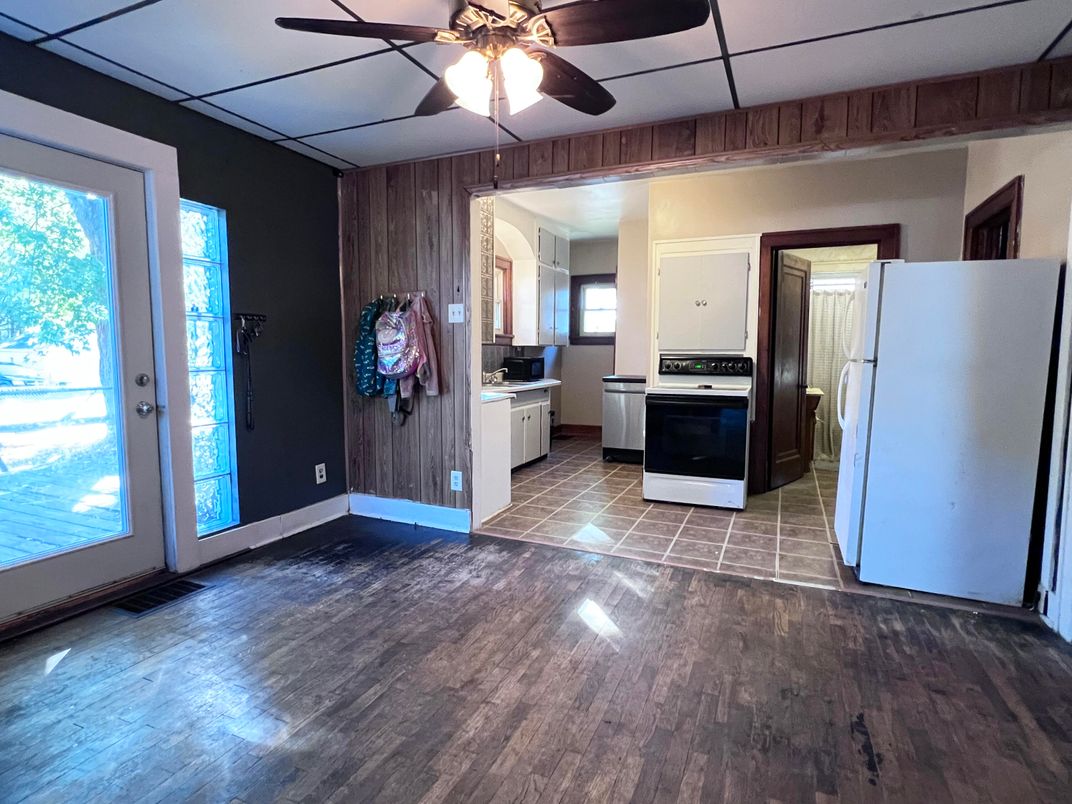 Empty room, Interior, Kitchen, Wood Texture Flooring, Wooden Walls