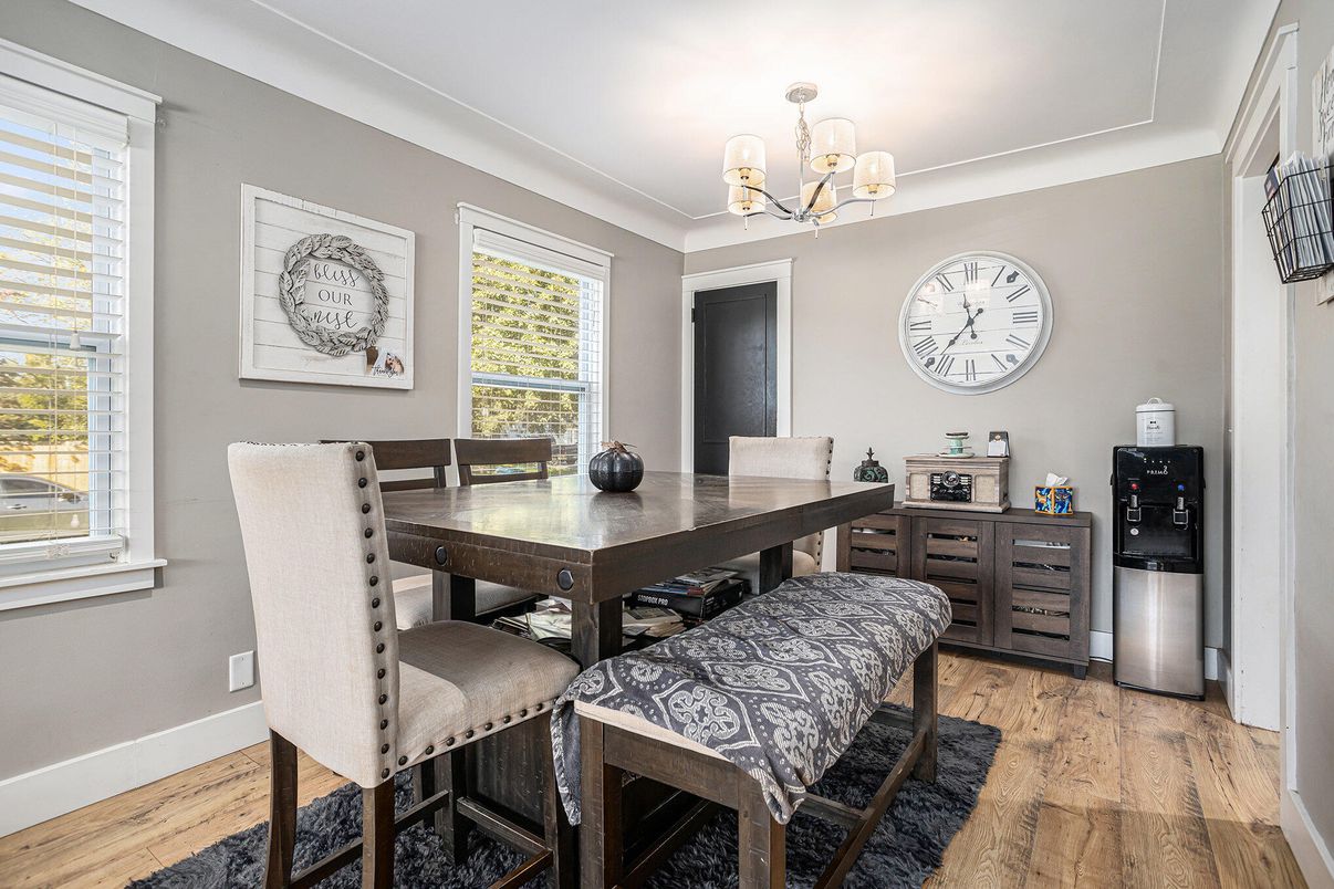 Chandelier, Dining room, Interior, Wood Texture Flooring
