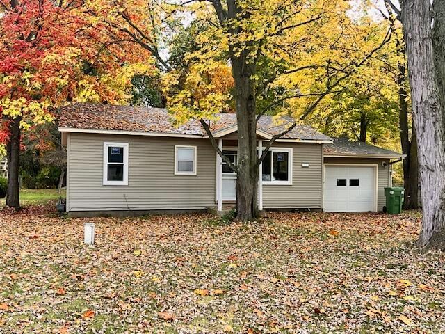 Backyard, Detached Garage, Exterior