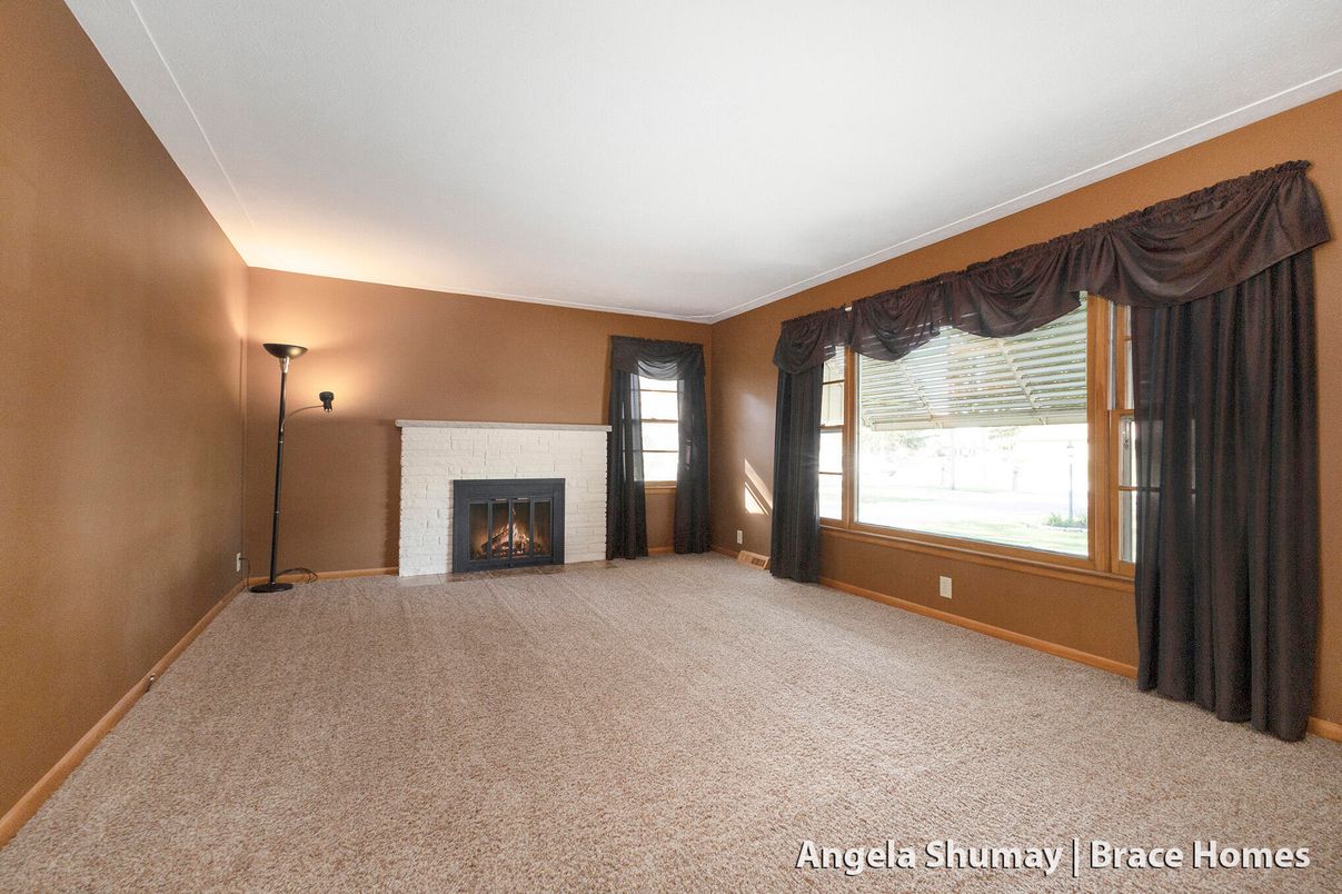 Empty room, Fireplace, Interior
