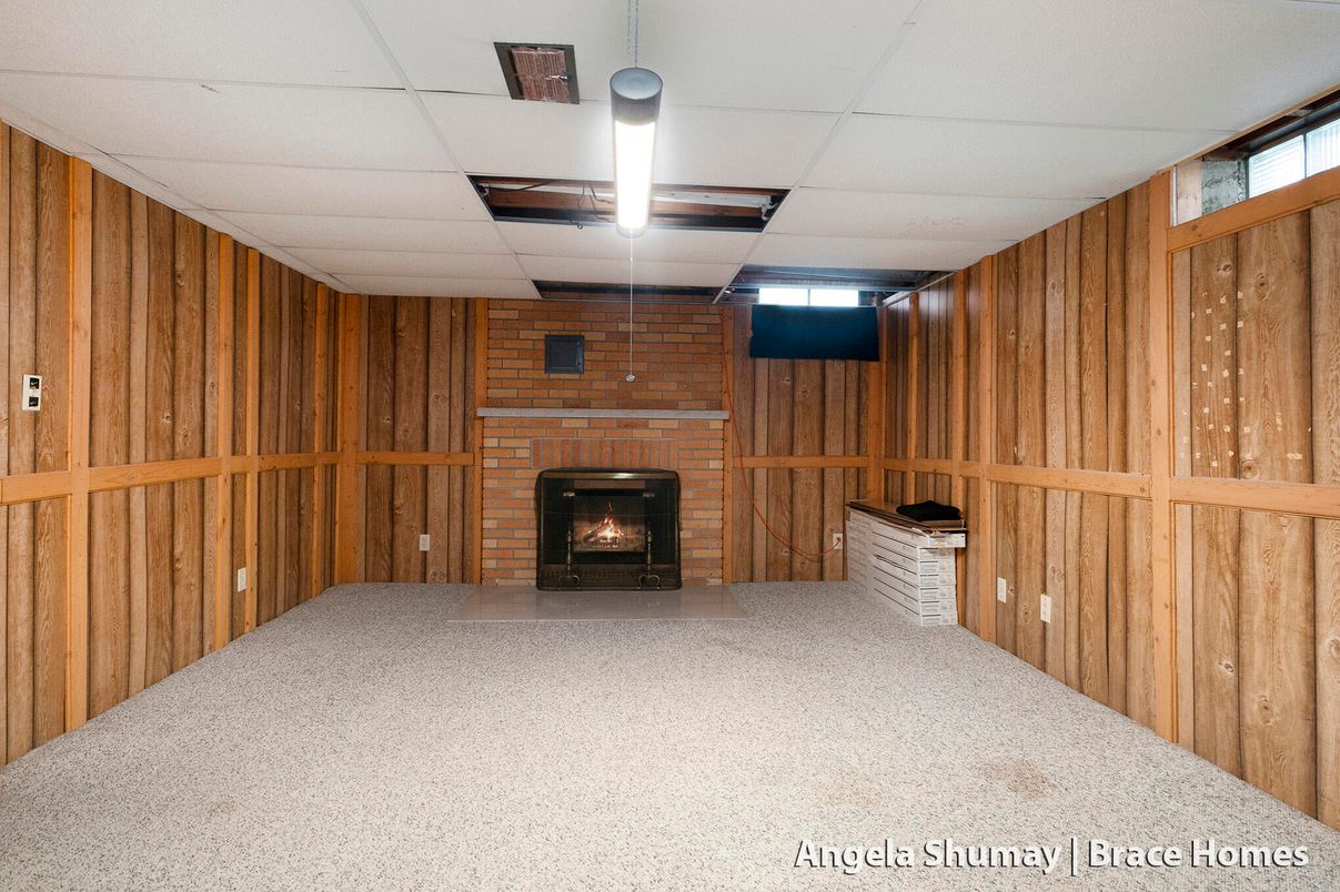 Empty room, Fireplace, Interior, Stone Walls, Wooden Walls