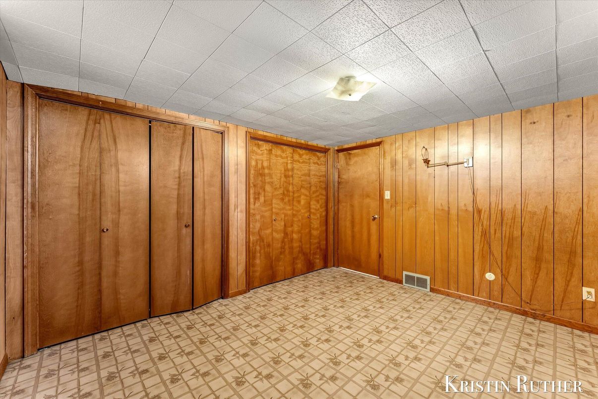 Empty room, Interior, Wooden Walls