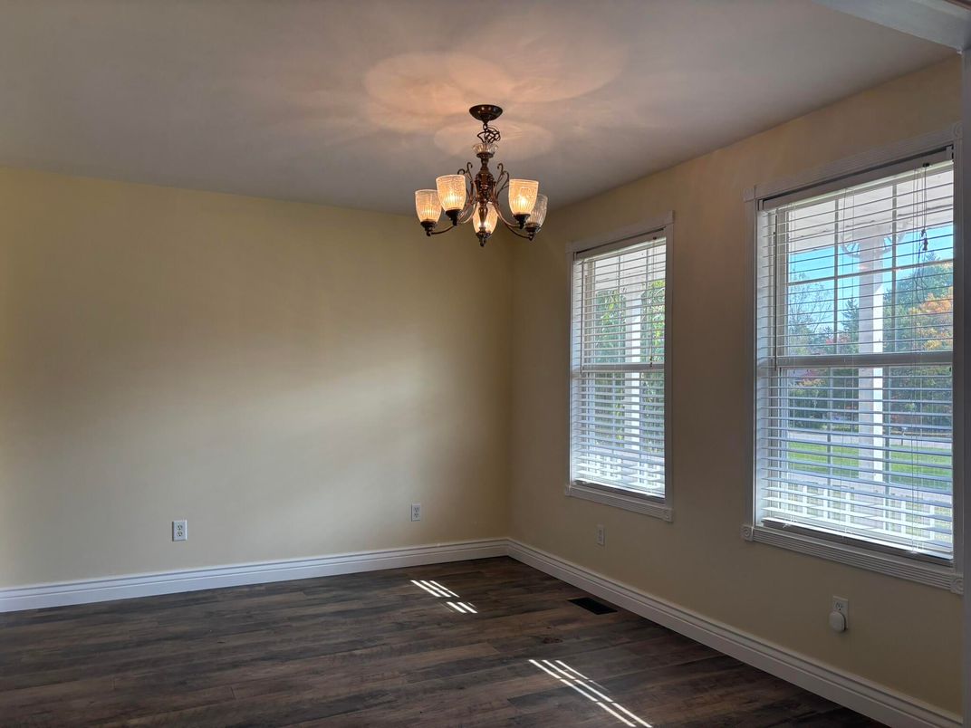 Chandelier, Empty room, Interior, Wood Texture Flooring
