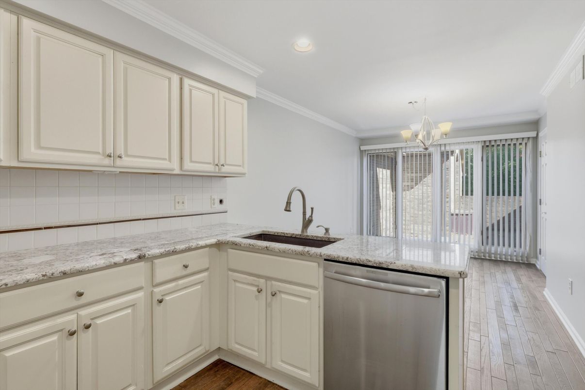 Chandelier, Interior, Kitchen, Recessed Lighting, Wood Texture Flooring