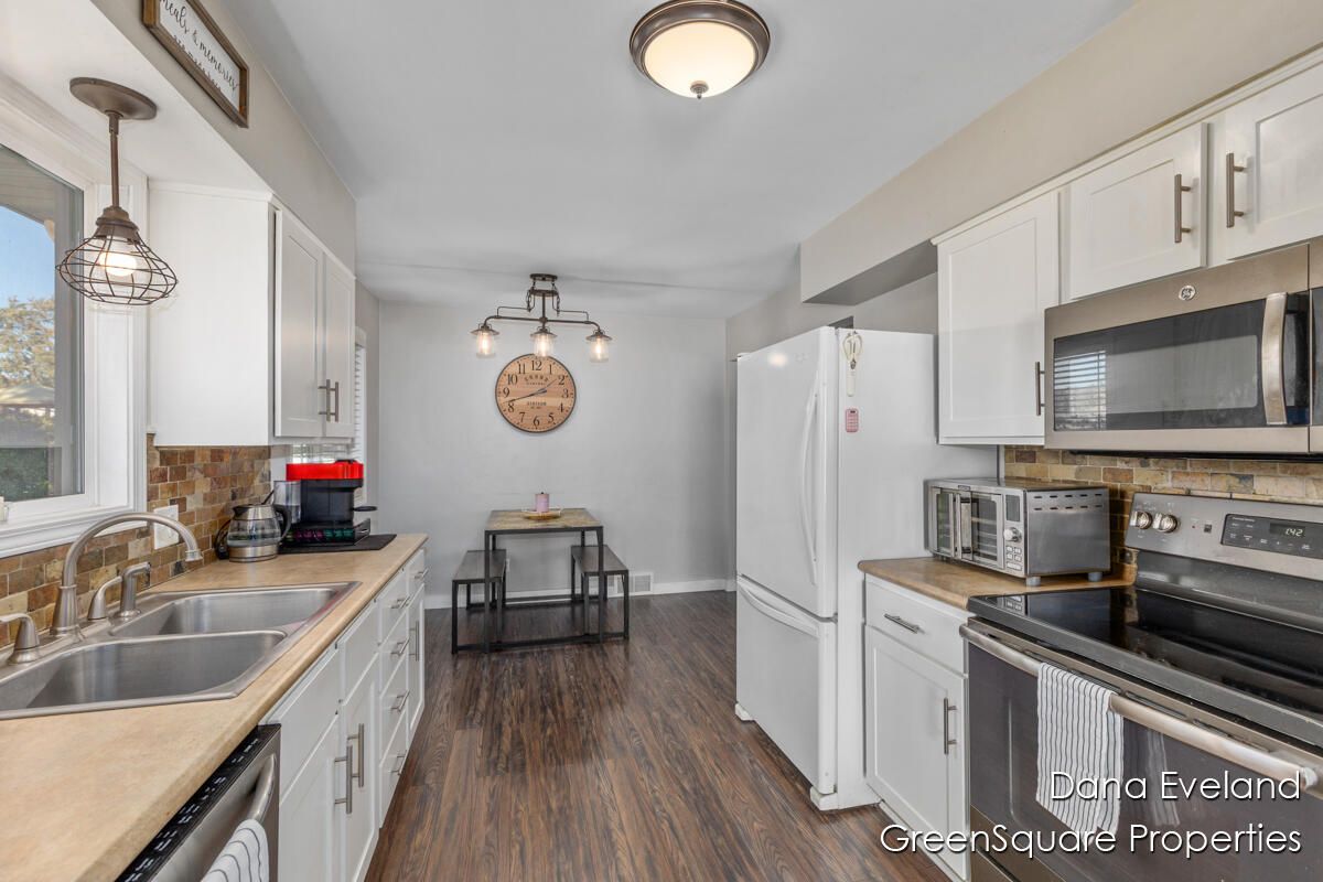 Interior, Kitchen, Pendant Lights, Stainless Steel Appliances, Wood Texture Flooring