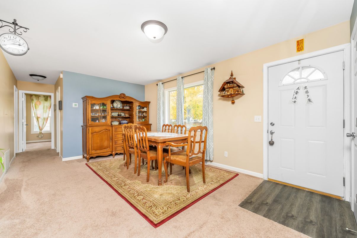 Dining room, Interior