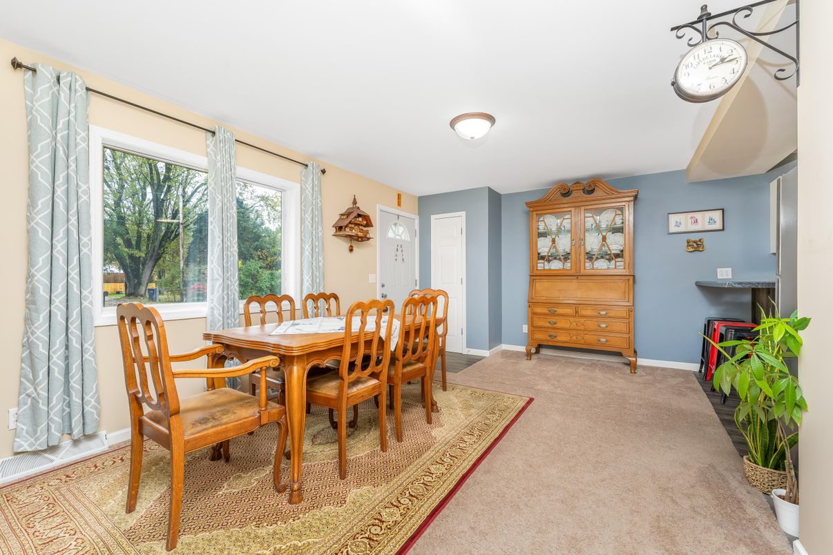 Dining room, Interior