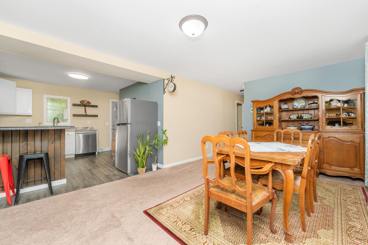 Dining room, Interior, Kitchen, Recessed Lighting, Wood Texture Flooring