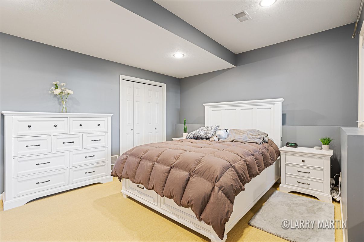 Bedroom, Interior, Recessed Lighting